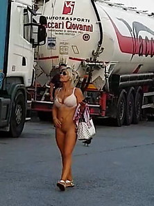 Nude Hooker In Autogrill Of Savona Italy
