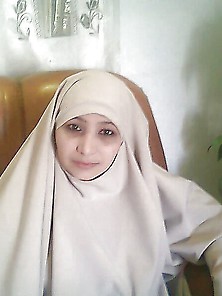 Horny Egyptian Wife With Hijab