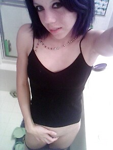 Emo Babe Shows Tit