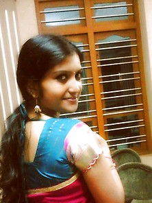 Srilankan Sneha Galle Tamil Girl Nude Selfie 2016
