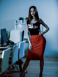 Skinny Brunette With Long Legs Gets Screwed In The Office Photos