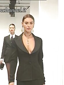 Monica Bellucci - Modelling For Dolce & Gabbana (1995)