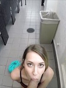 Crazy Amateur Bathroom Fuck