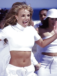 Britney Spears The Sweetie Pie & That Sexy Outfit 10