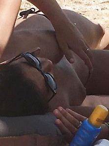 Voyeur A La Plage (138) - Topless Big Tits Arab On Beach