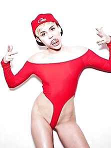Miley Cyrus Topless Photos