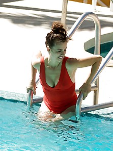 Penelope Cruz Pool In Miami (5-17-17)