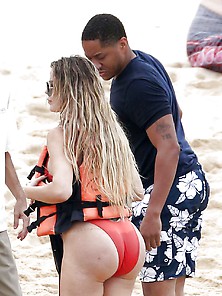 Khloe K And Booty