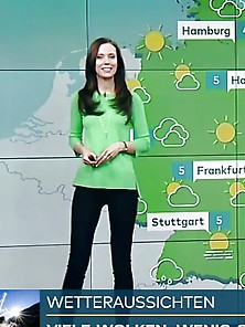 Sexy Wetterfee Susanne Schoene 1