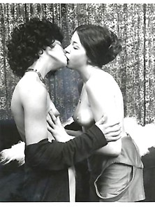 Vintage Lesbian & Courtship-Num-009