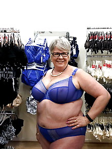 Matures And Grannies In Bras And Panties(Lingerie)
