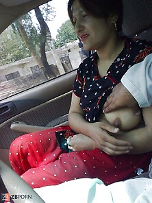 Pakistani Hooker In Car