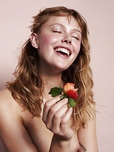 Frida Gustavsson Nude Photo