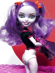 Monster High: Sexy Dolls.