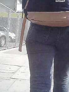 Street Booty In Jeans