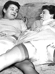Lesbians Set 10 Circa 1950