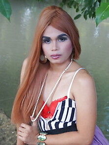 Asian Transgender Bigdommistress Dancing