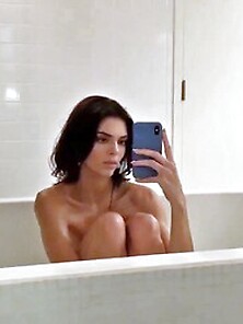 Kendall Jenner Sexy