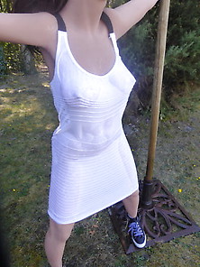 Ma Doll Seance 3 Robe Blanche Mouillee