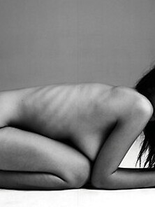 Emily Ratajkowski Nude Pics
