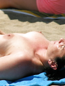 Random Topless Beach Voyeur 1