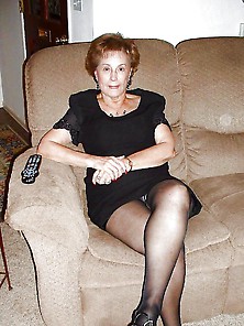 Mature And Granny Pantyhose Part 4
