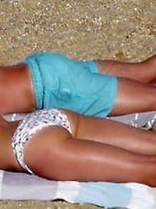Voyeur A La Plage (104) - Tiny Tits Topless Beach