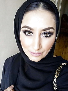 Sexy Paki Hijab Arab Milf
