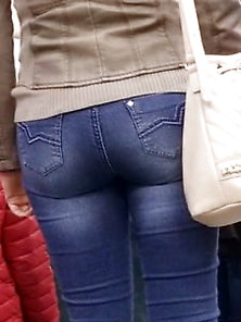 Sexy Blonde Milf In Tight Jeans And Heels