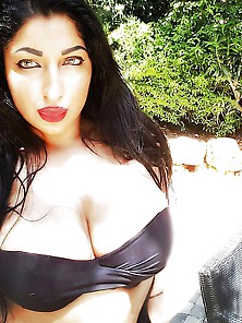 Hot Sexy Arab Girl From Instagram 1