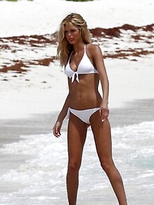 Erin Heatherton Gorgeous In Her Bikinis