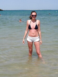 Amateur Girl Sunbathing Topless 3