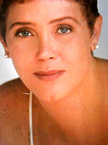 Celene Araujo.