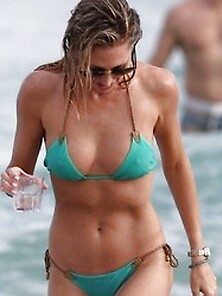 Lauren Stoner Pokies In Bikini On The Beach In Miami