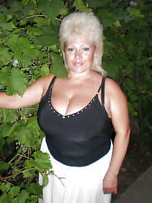 Busty Russian Woman 3234