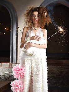 Frizzy Hair Hottie Takes Off Her Bride-Like Get-Up On A Leather