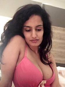 Pakistani Beautiful Boob Slut