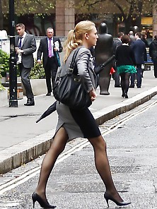 Business Woman In Public Wearing Black Pantyhose Sexy