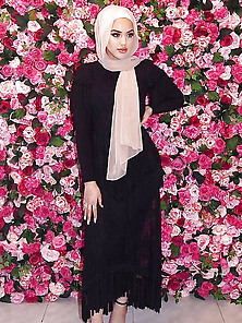 Gorgeous Hijabi Sabrine From Australia