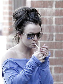 Britney Spears Smoking