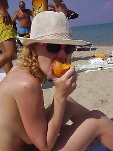 Blonde Amateur Wife At Summer Vacations