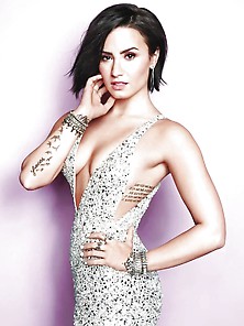 Demi Lovato Cosmopolitan Magazine 2015 Hq (Ccm)