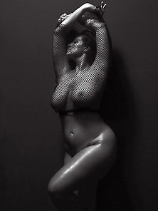 Ashley Graham Nude Pics !!!