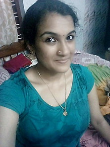 Tamil College Girl Boobs