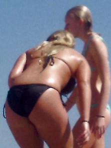 Hot Sexy Teen Ass & Butt At Bikini Beach