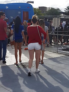 Candid Street Pics Of Women In Tight Short Shorts