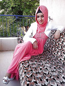 Hijabs N Headscarves