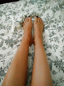More Girlfriend Feet
