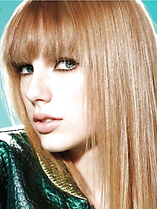Gorgeous Taylor Swift X