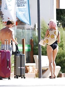 Pixie Lott Wearing A Skimpy Black Swimsuit In Ibiza